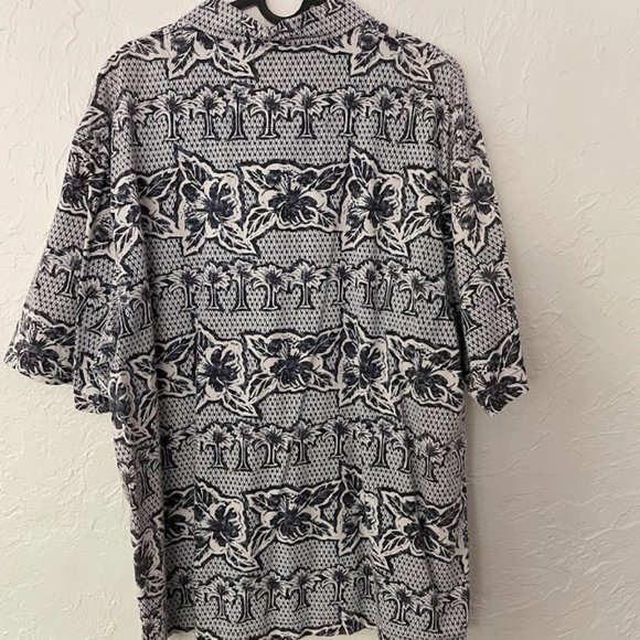 Vintage OP Hawaiian Print Button Down Shirt - Dark Blue Print on White (Large) - Picture 4 of 5